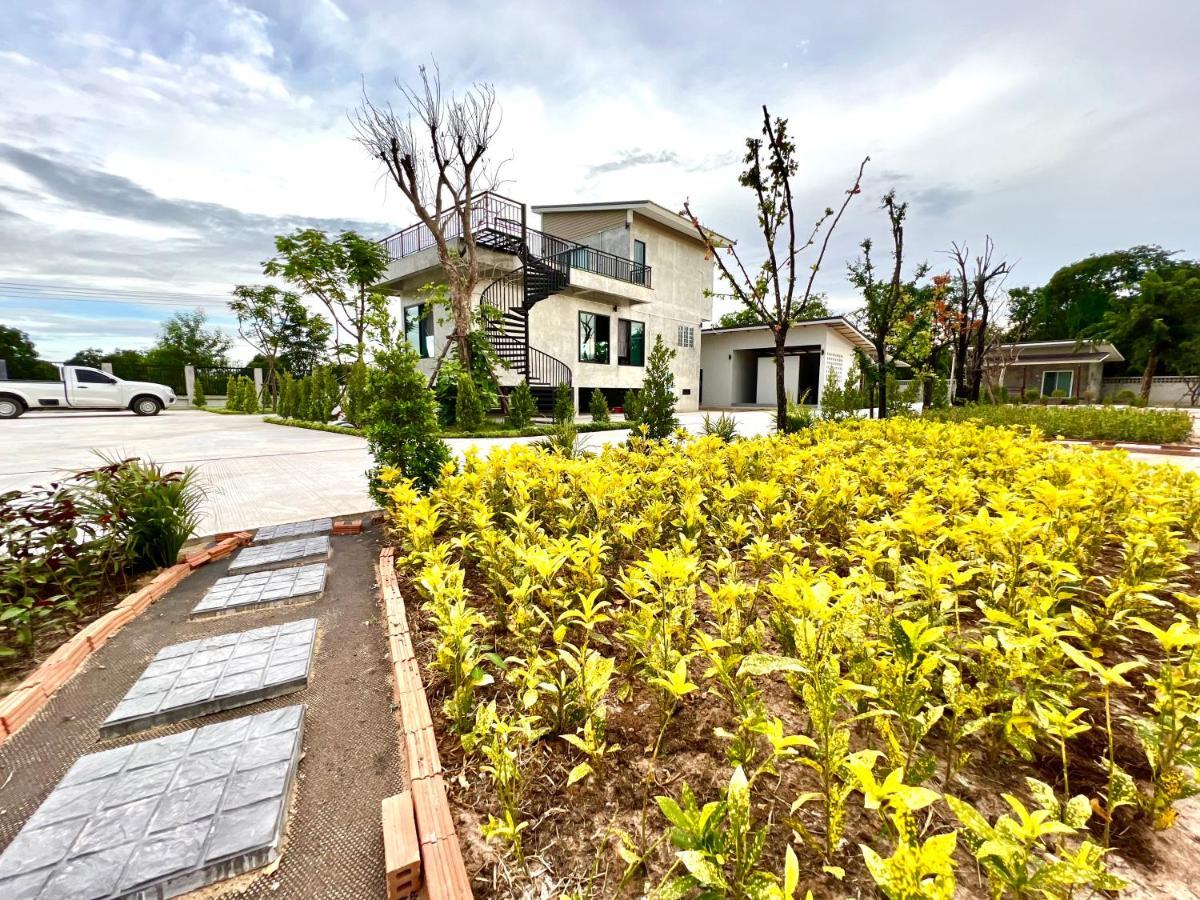 Farm View Resort @Uthai Thani ฟาร์มวิว รีสอร์ท อุทัยธานี Nong Khayang Exteriér fotografie